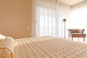 Luxury Villa White Velvet with Pool