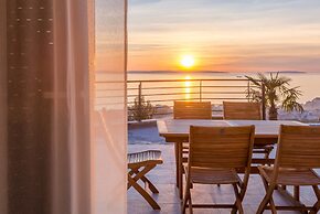 Luxury Villa White Velvet with Pool