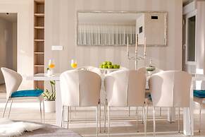 Luxury Villa White Velvet with Pool