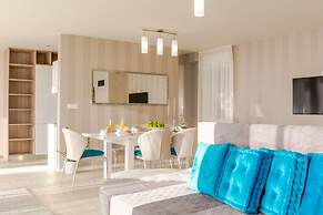 Luxury Villa White Velvet with Pool