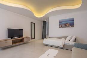 Luxury Villa Romeo with Heated Pool