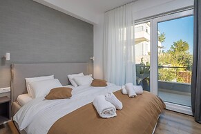 Luxury Villa Romeo with Heated Pool