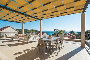 Luxury Villa Juliet with Heated Pool