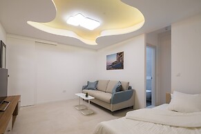 Luxury Villa Juliet with Heated Pool