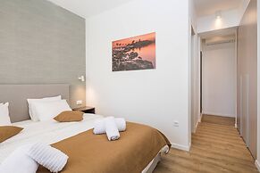 Luxury Villa Juliet with Heated Pool