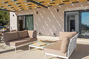 Luxury Villa Juliet with Heated Pool