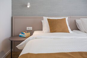 Luxury Villa Juliet with Heated Pool