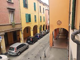 Casa Bella University