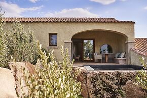 Cascioni Eco Retreat -  Suites with Private Pool