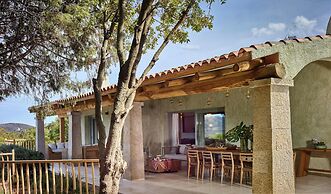 Cascioni Eco Retreat -  Suites with Private Pool