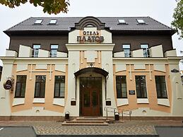 Hotel Platov