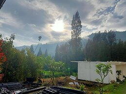 Istana Bromo Resort and Resto