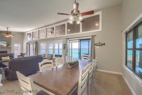 Our Lake View Cl 1683 4 Bedroom Home by RedAwning