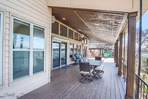 Our Lake View Cl 1683 4 Bedroom Home by RedAwning