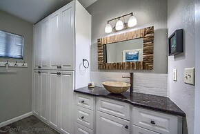 Our Lake View Cl 1683 4 Bedroom Home by RedAwning