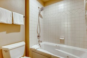 Updated 3br River Run-plenty Of Bedding & Kids Ski Free 3 Bedroom Cond