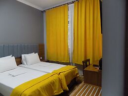 Palm Hotel