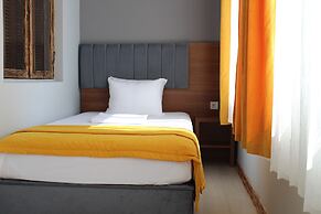 Palm Hotel