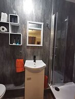 Dolweunydd Bed & Breakfast