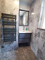 Dolweunydd Bed & Breakfast