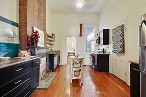 Montgomery Apartments on Magazine Street