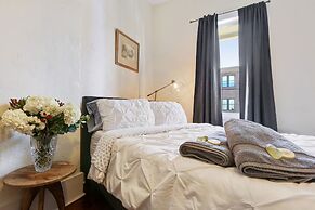 Montgomery Apartments on Magazine Street