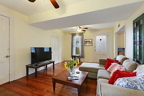 Montgomery Apartments on Magazine Street