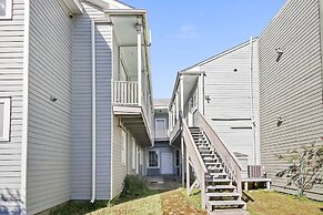 Montgomery Apartments on Magazine Street