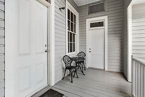 Montgomery Apartments on Magazine Street