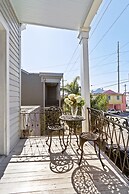 Montgomery Apartments on Magazine Street