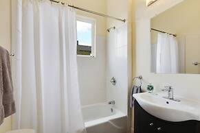 Montgomery Apartments on Magazine Street