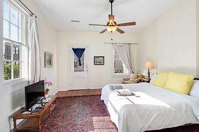 Montgomery Apartments on Magazine Street