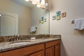 Paradise Palms-ru580