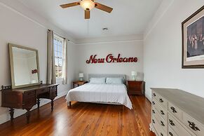 Freret Apartments near Street Car & Tulane