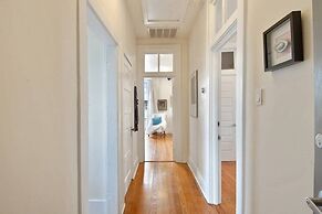 Freret Apartments near Street Car & Tulane