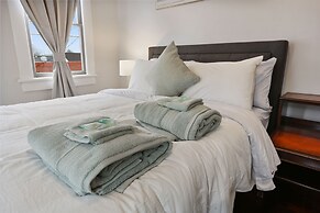 Freret Apartments near Street Car & Tulane