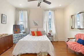 Freret Apartments near Street Car & Tulane