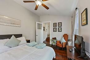 Freret Apartments near Street Car & Tulane