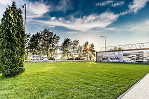 YACHTER CLUB Modrá Čajka