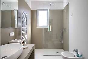 Deluxe Tangerine Court