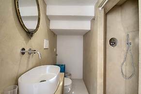 Deluxe Tangerine Court