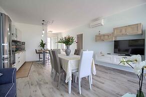 Apt Ristola Deluxe Seaview