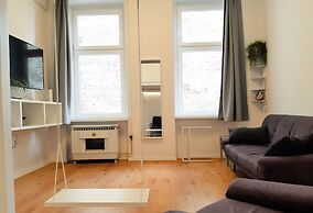 Bright Side Apartment