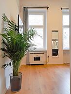 Bright Side Apartment