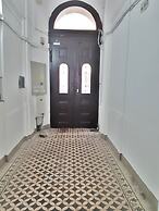 Bright Side Apartment