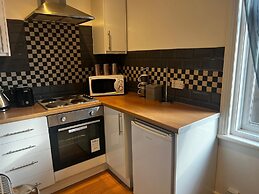 Stay With Empire - Tyldesley Rd