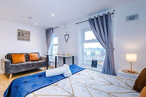 Stay With Empire - Tyldesley Rd