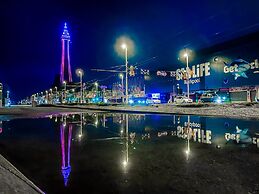 Stay With Empire - Tyldesley Rd