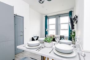 Stay With Empire - Tyldesley Rd