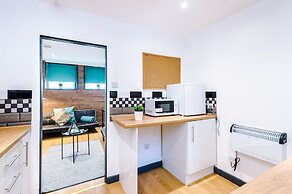 Stay With Empire - Tyldesley Rd